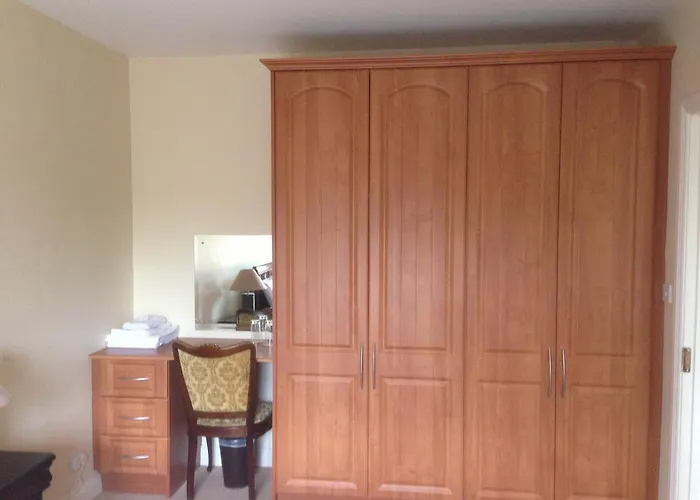 Bed & Breakfast Marlinstown Court